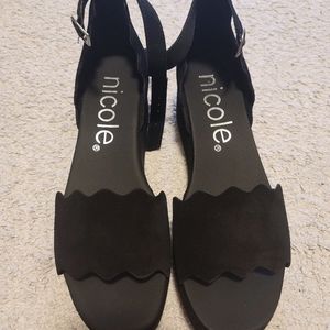 Black platform sandals